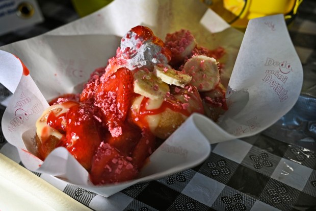 Strawberry Banana Pudding Crunch Mini Donuts from Deddle's at the 2024 Maryland State Fair. (Kenneth K. Lam/Staff)